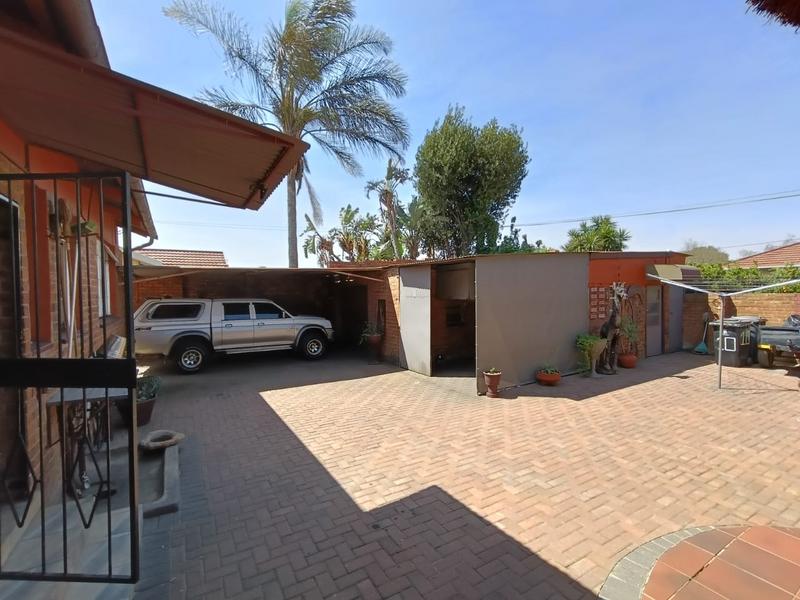 3 Bedroom Property for Sale in Paul Krugersoord Gauteng