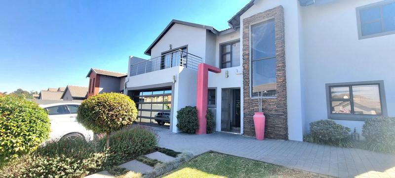 3 Bedroom Property for Sale in Eldoraigne Gauteng