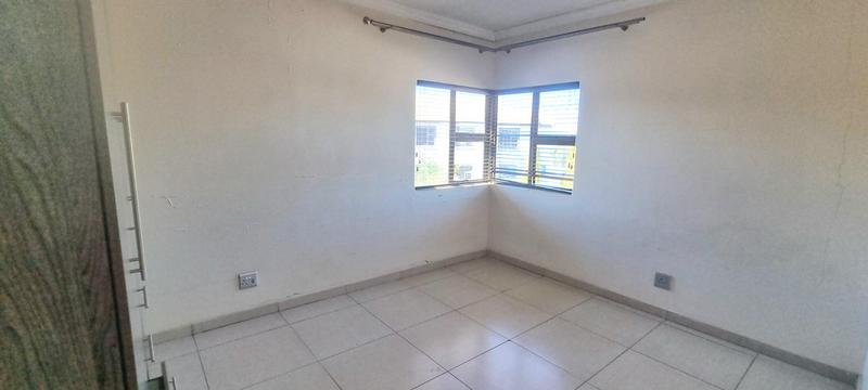 3 Bedroom Property for Sale in Eldoraigne Gauteng