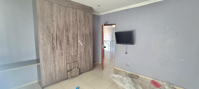 3 Bedroom Property for Sale in Eldoraigne Gauteng