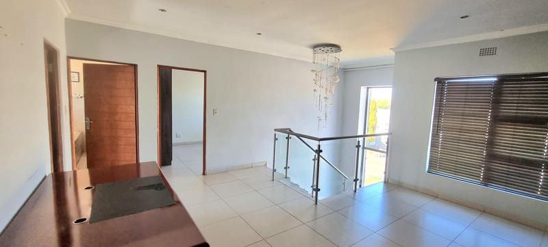 3 Bedroom Property for Sale in Eldoraigne Gauteng