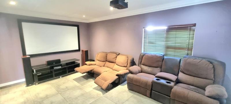 3 Bedroom Property for Sale in Eldoraigne Gauteng