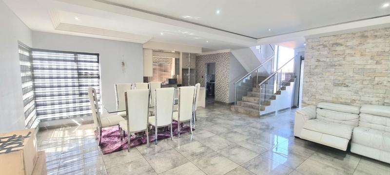 3 Bedroom Property for Sale in Eldoraigne Gauteng