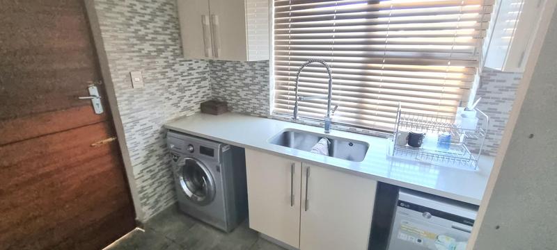 3 Bedroom Property for Sale in Eldoraigne Gauteng