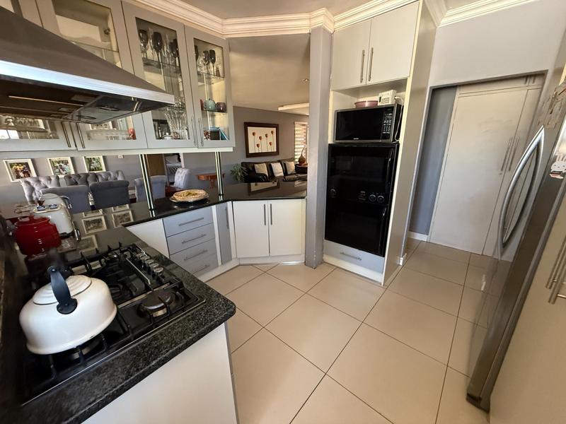 4 Bedroom Property for Sale in The Reeds Gauteng