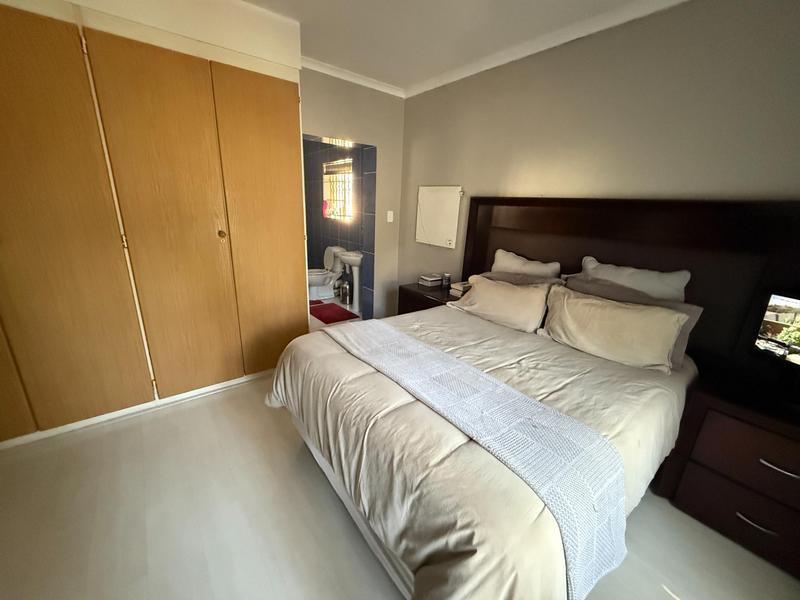 4 Bedroom Property for Sale in The Reeds Gauteng