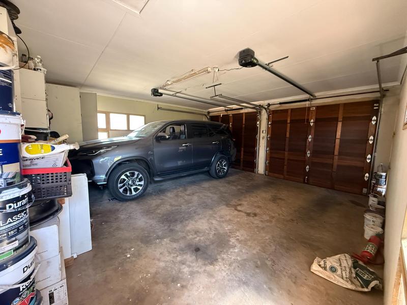 4 Bedroom Property for Sale in The Reeds Gauteng