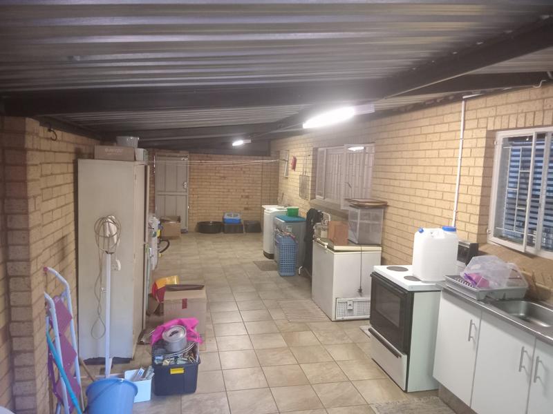 4 Bedroom Property for Sale in Wierda Park Gauteng