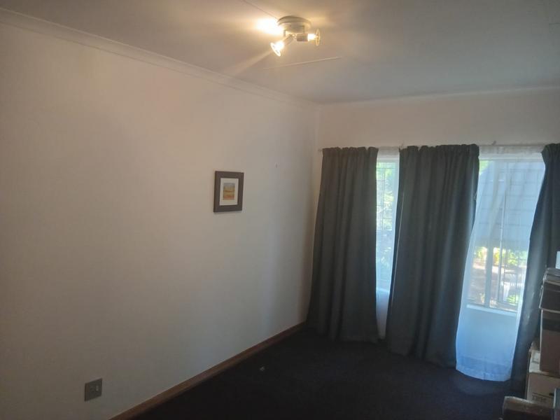 4 Bedroom Property for Sale in Wierda Park Gauteng