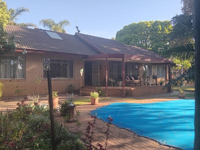 4 Bedroom Property for Sale in Wierda Park Gauteng