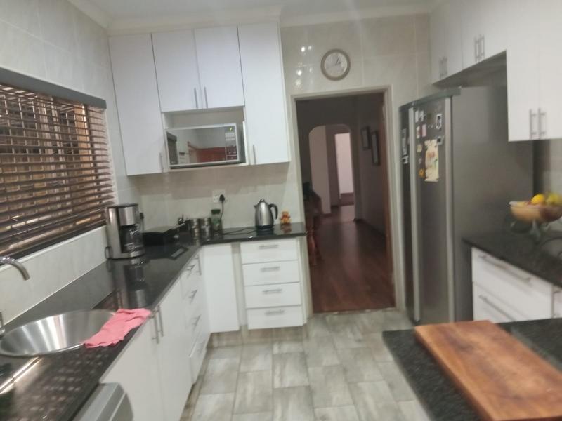 4 Bedroom Property for Sale in Wierda Park Gauteng