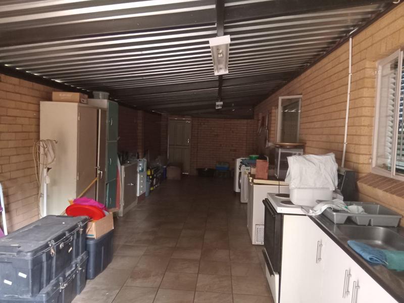 4 Bedroom Property for Sale in Wierda Park Gauteng