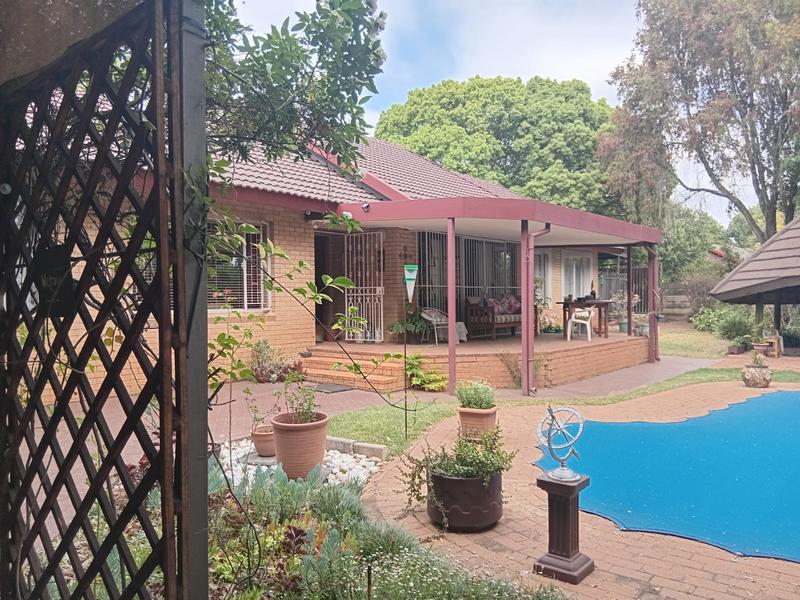 4 Bedroom Property for Sale in Wierda Park Gauteng