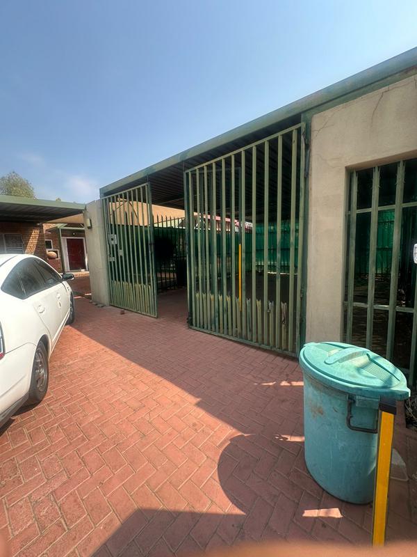 4 Bedroom Property for Sale in Theresa Park Gauteng