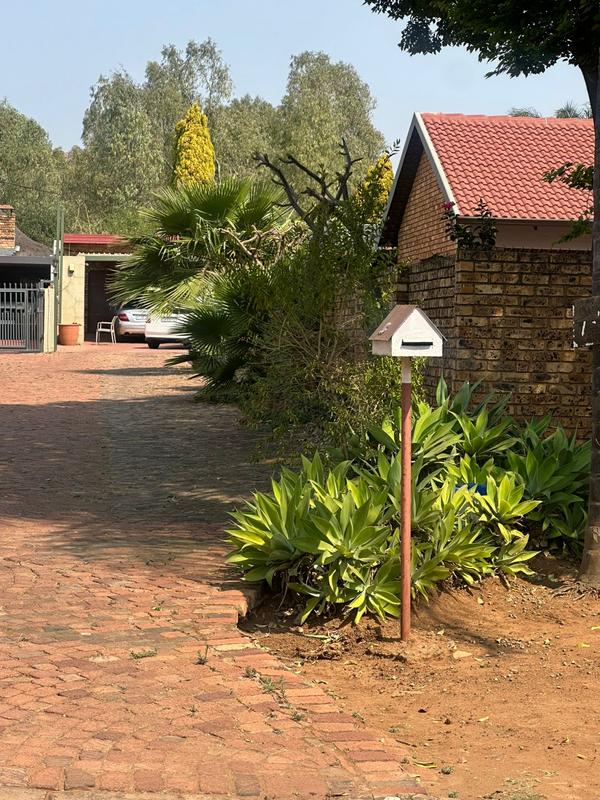 4 Bedroom Property for Sale in Theresa Park Gauteng