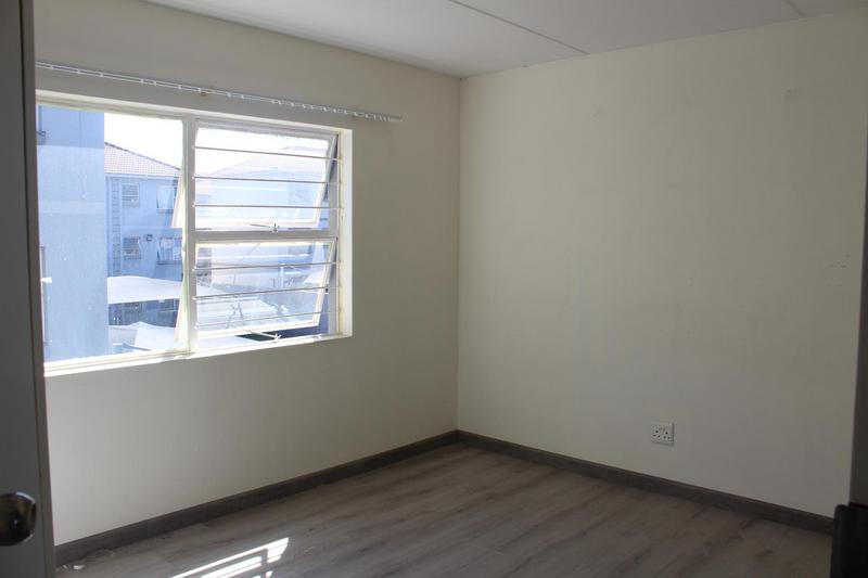 To Let 2 Bedroom Property for Rent in Bardene Gauteng