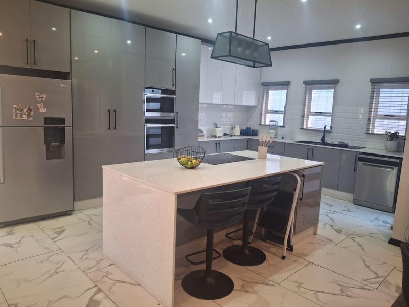 3 Bedroom Property for Sale in Vanderbijlpark SE 10 Gauteng