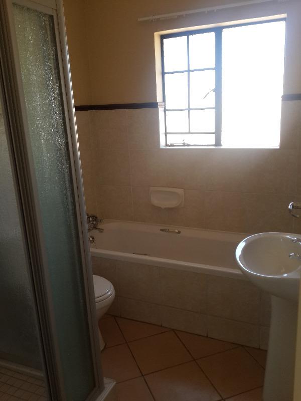 2 Bedroom Property for Sale in Mooikloof Ridge Gauteng