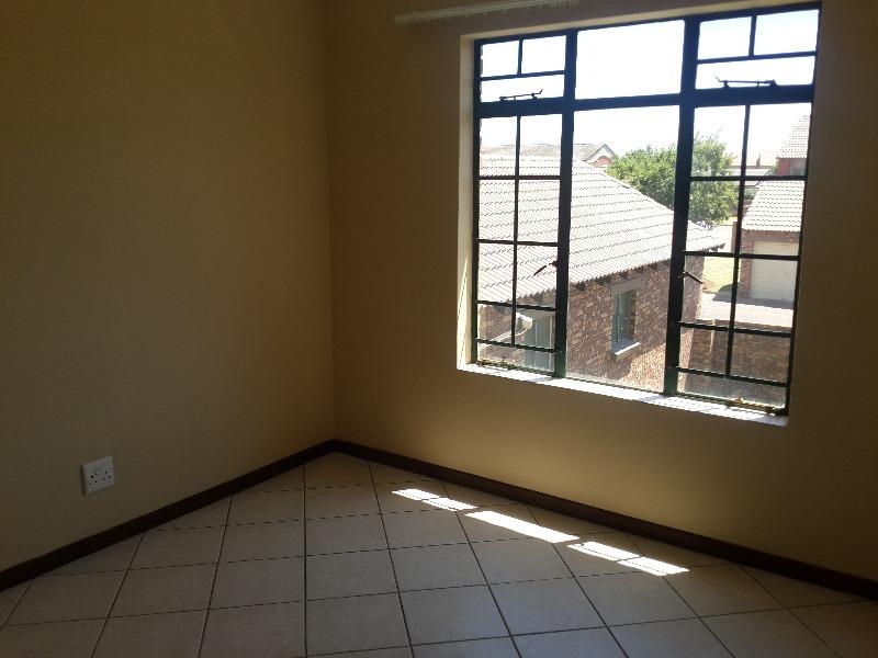 2 Bedroom Property for Sale in Mooikloof Ridge Gauteng
