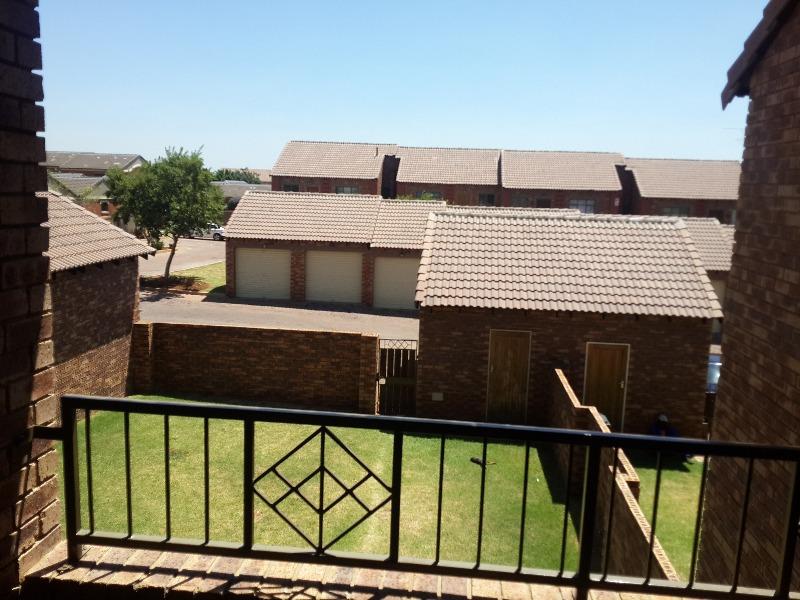 2 Bedroom Property for Sale in Mooikloof Ridge Gauteng