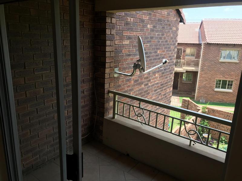 2 Bedroom Property for Sale in Mooikloof Ridge Gauteng