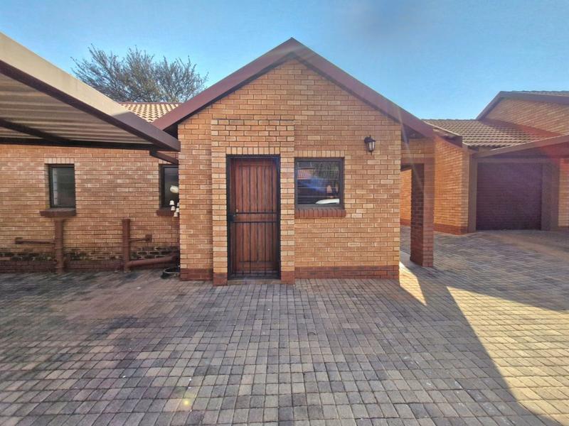 2 Bedroom Property for Sale in Montana Tuine Gauteng