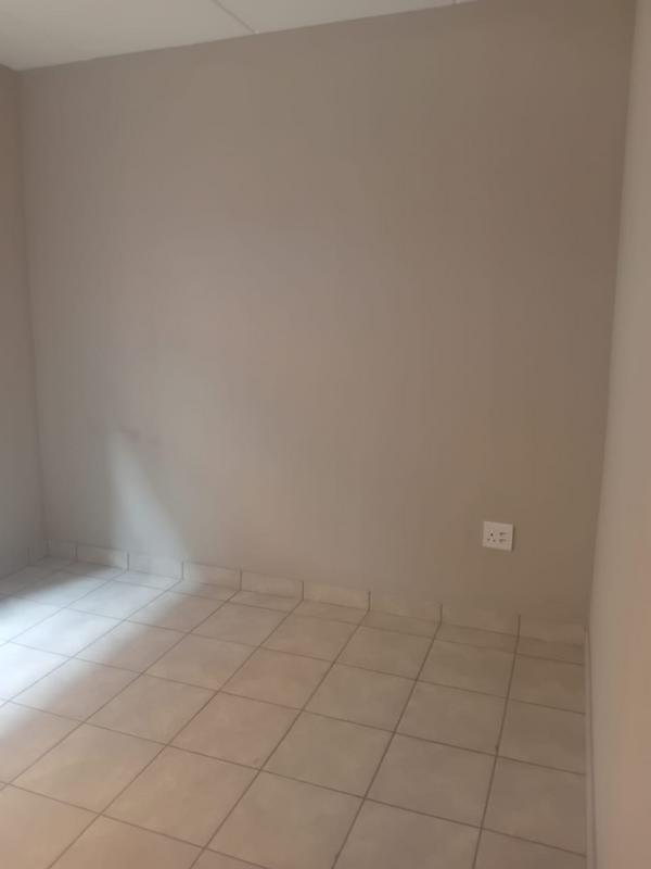To Let 2 Bedroom Property for Rent in Groblerpark Gauteng