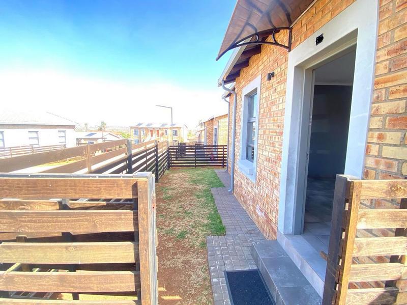 To Let 2 Bedroom Property for Rent in Groblerpark Gauteng