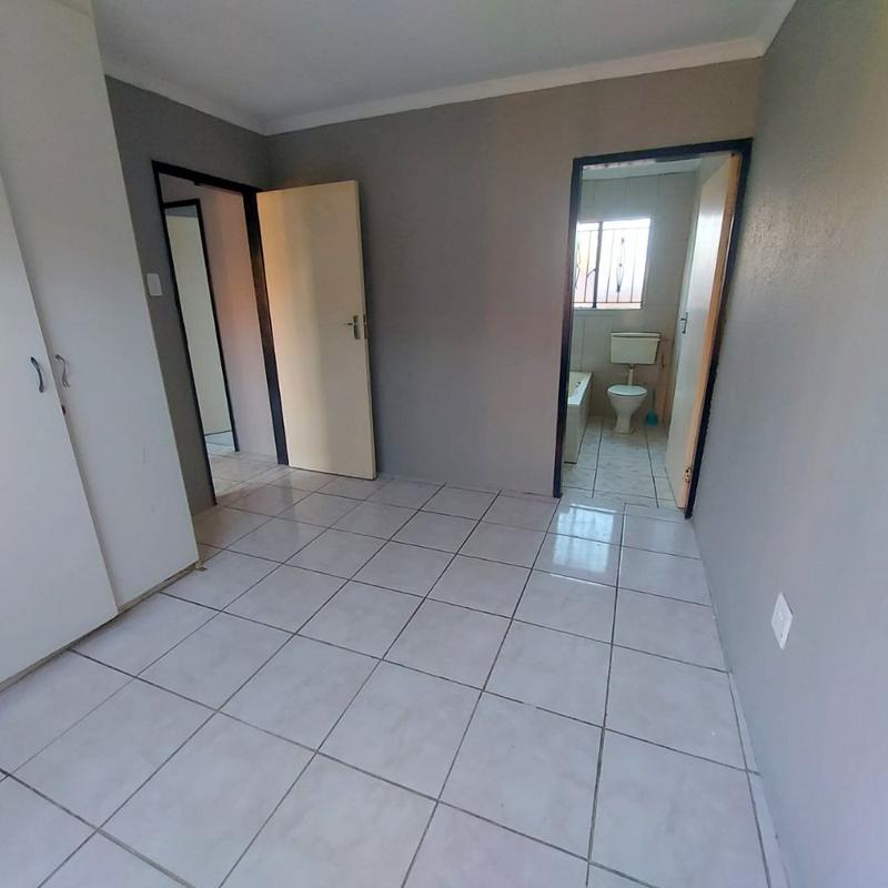 To Let 3 Bedroom Property for Rent in Groblerpark Gauteng