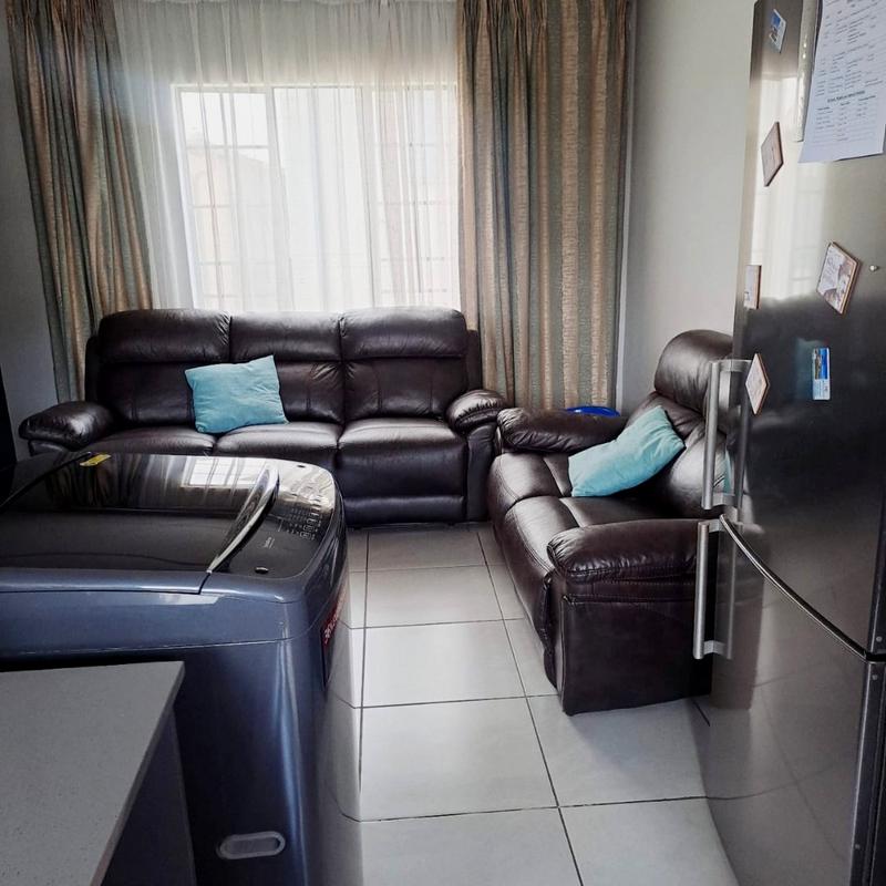 2 Bedroom Property for Sale in Fleurhof Gauteng