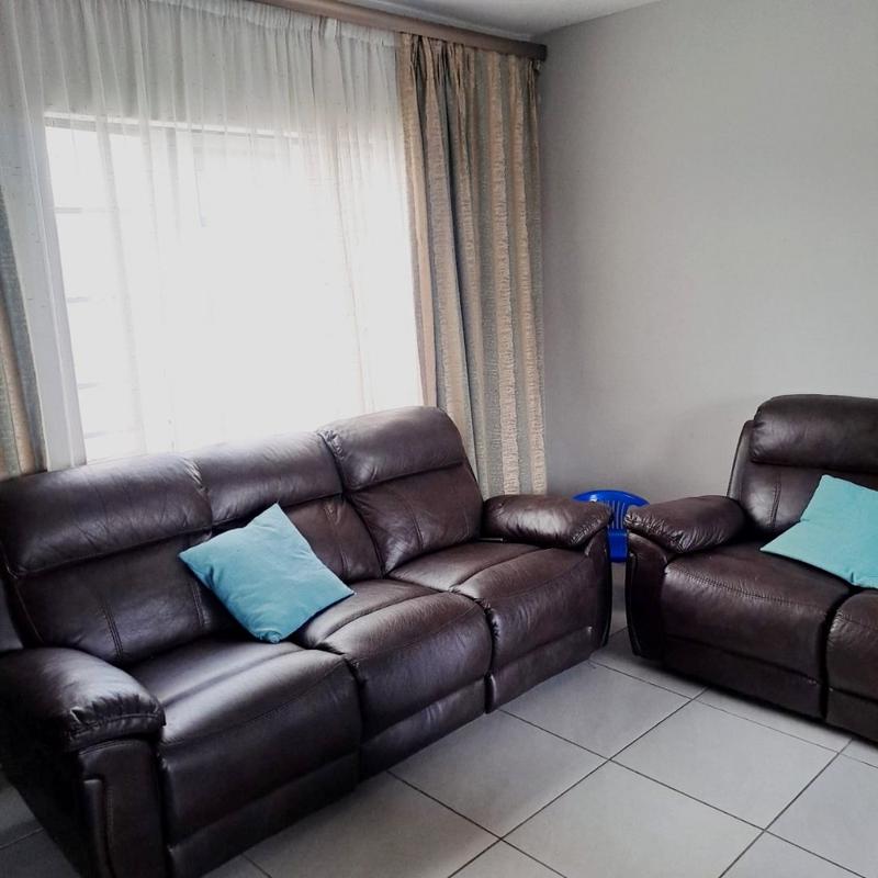 2 Bedroom Property for Sale in Fleurhof Gauteng