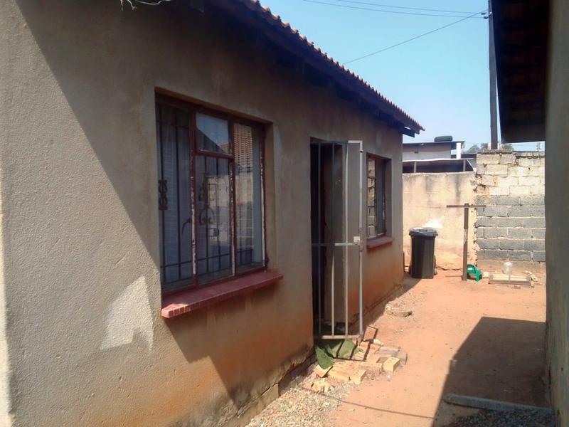 2 Bedroom Property for Sale in Klipspruit Gauteng