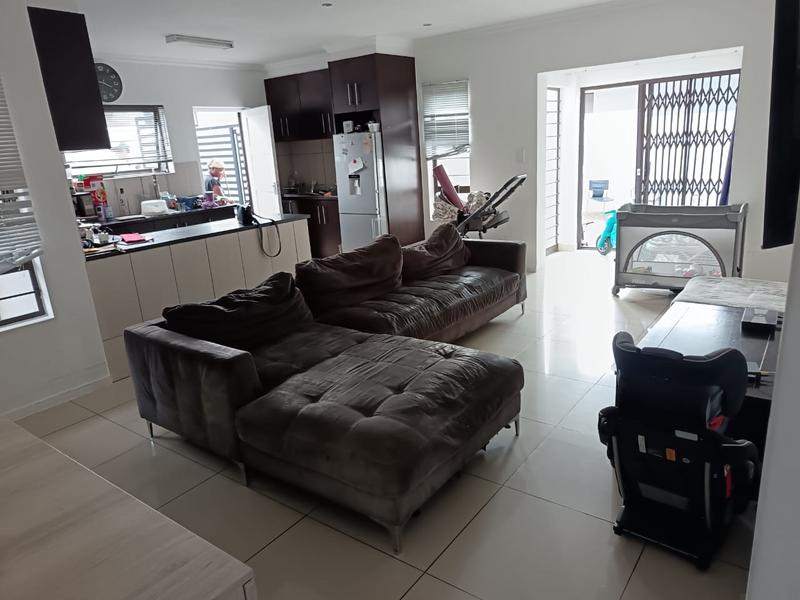 To Let 3 Bedroom Property for Rent in Buccleuch Gauteng