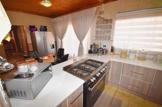 5 Bedroom Property for Sale in Crystal Park Gauteng
