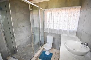 5 Bedroom Property for Sale in Crystal Park Gauteng