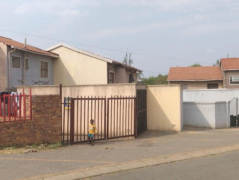 2 Bedroom Property for Sale in Orlando Gauteng