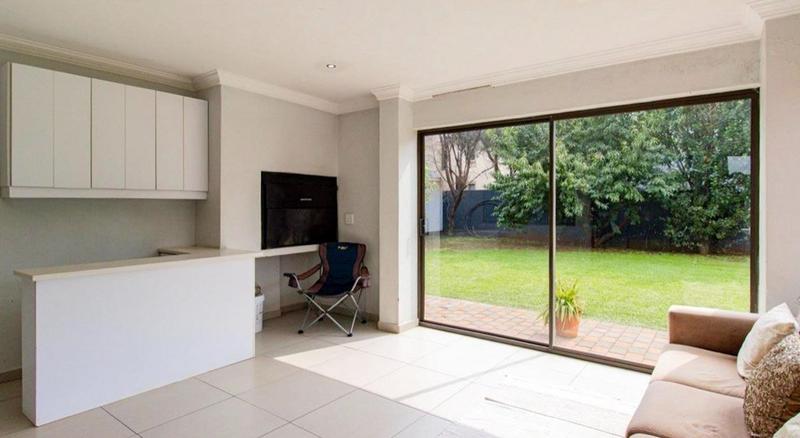 5 Bedroom Property for Sale in Midstream Estate Gauteng