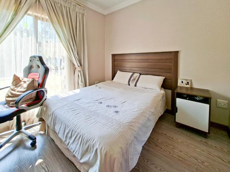 5 Bedroom Property for Sale in Midstream Estate Gauteng
