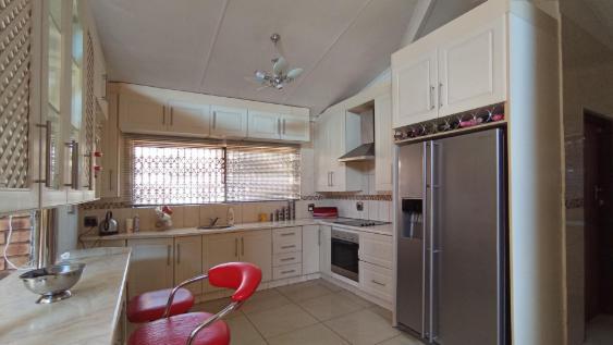 4 Bedroom Property for Sale in The Orchards Gauteng