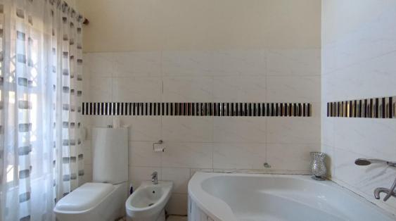 4 Bedroom Property for Sale in The Orchards Gauteng