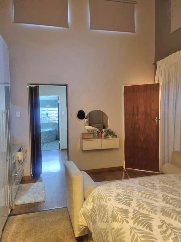 4 Bedroom Property for Sale in Sunward Park Gauteng