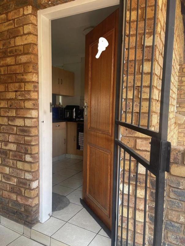 2 Bedroom Property for Sale in Pretoria North Gauteng