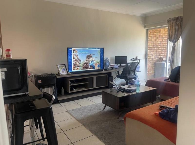 2 Bedroom Property for Sale in Pretoria North Gauteng