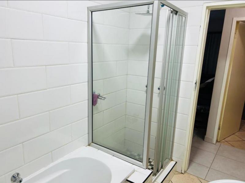 2 Bedroom Property for Sale in Pretoria North Gauteng
