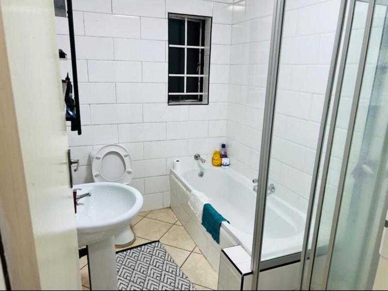 2 Bedroom Property for Sale in Pretoria North Gauteng