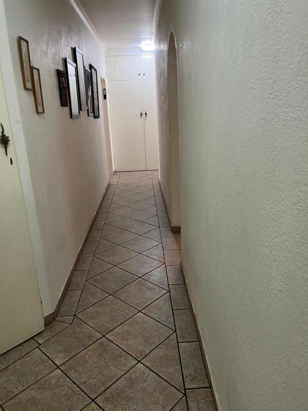 4 Bedroom Property for Sale in Albertsdal Gauteng