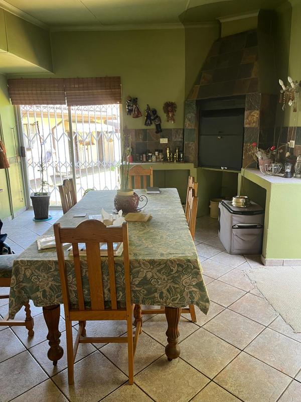 4 Bedroom Property for Sale in Albertsdal Gauteng