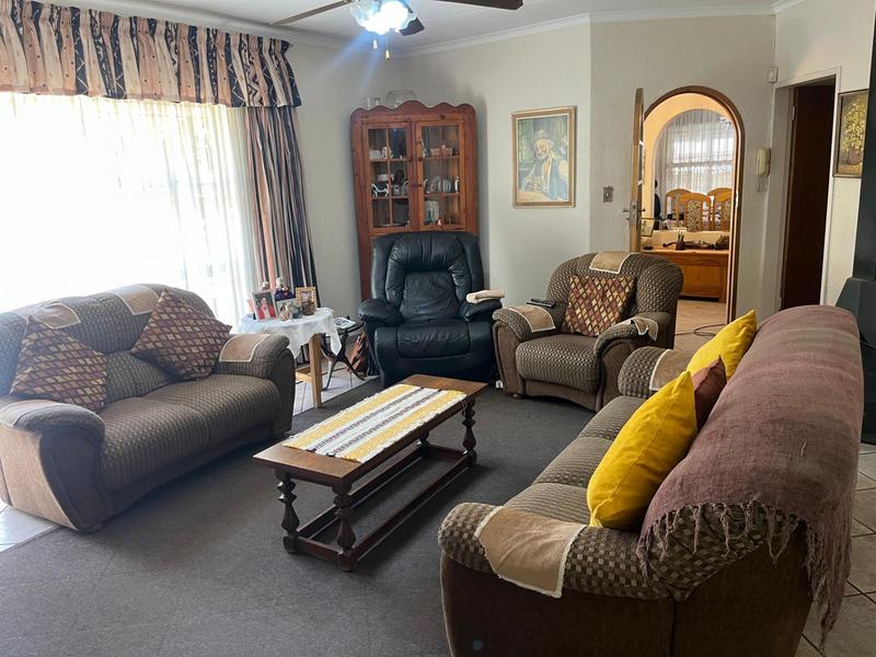 4 Bedroom Property for Sale in Albertsdal Gauteng