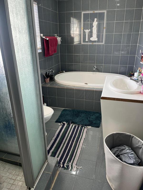 3 Bedroom Property for Sale in Albertsdal Gauteng