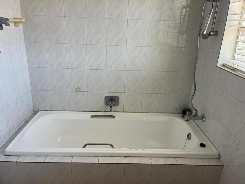 3 Bedroom Property for Sale in Albertsdal Gauteng